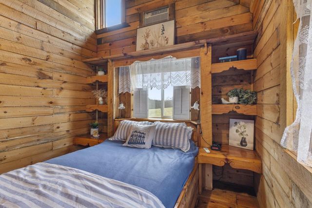 24860 Keysville Ridge, Richland Center, WI 53581