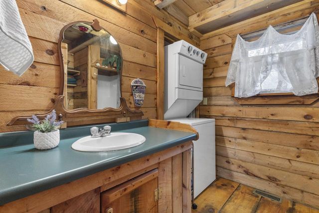 24860 Keysville Ridge, Richland Center, WI 53581