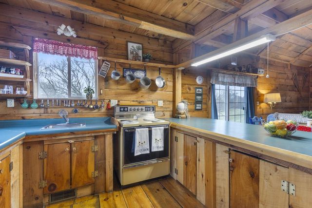 24860 Keysville Ridge, Richland Center, WI 53581