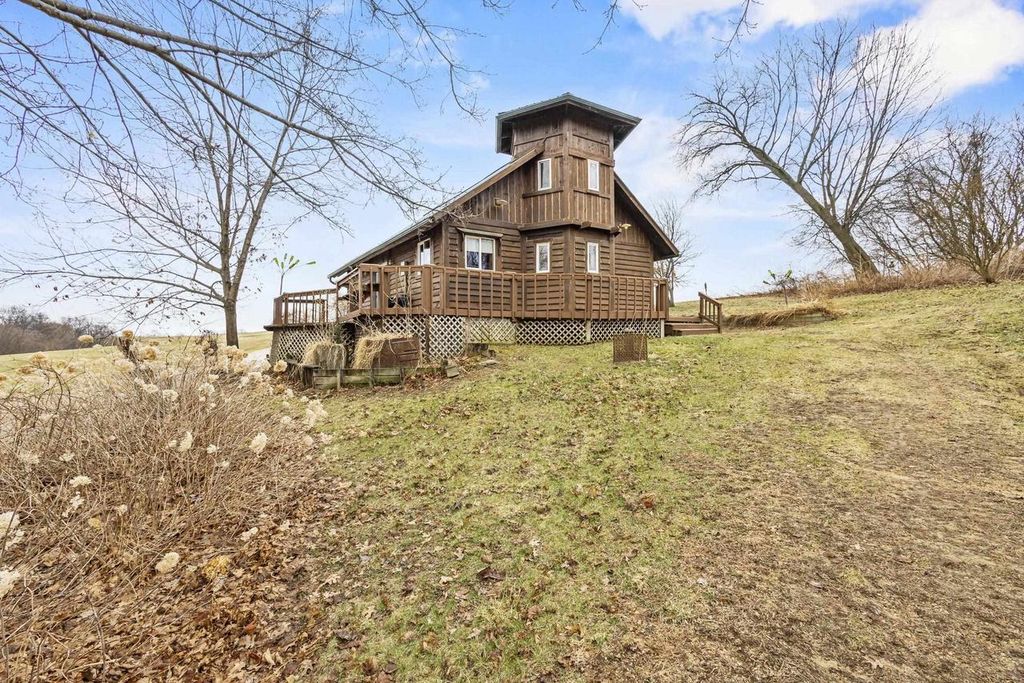 24860 Keysville Ridge, Richland Center, WI 53581