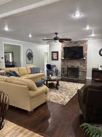 410 Deerwood Lane, Nashville, AR 71852