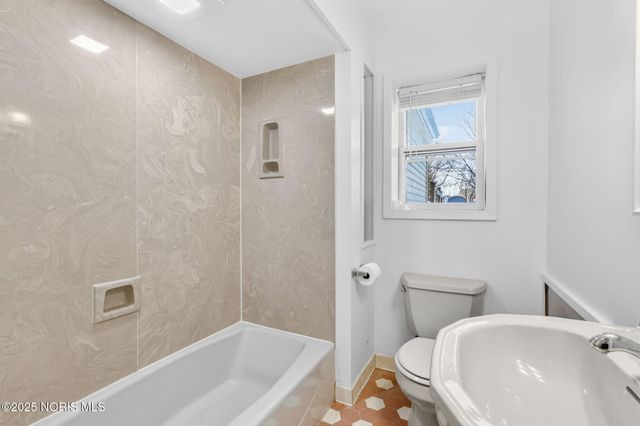 1010 Walnut Street, Perrysburg, OH 43551