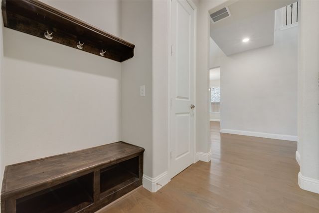 8237 Centipede Court, Dallas, TX 75252