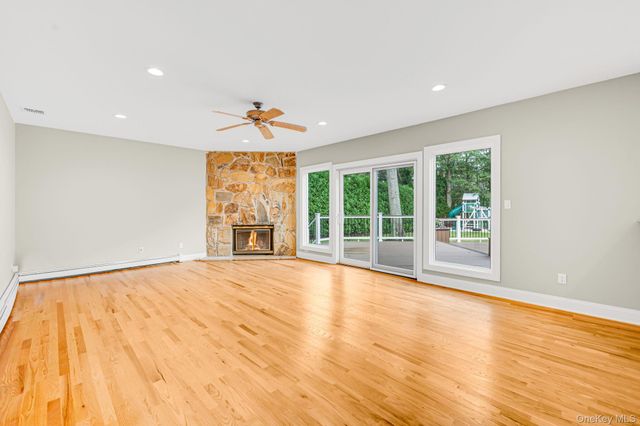 32 Annandale Road, Commack, NY 11725