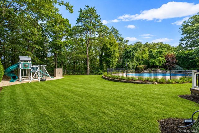 32 Annandale Road, Commack, NY 11725
