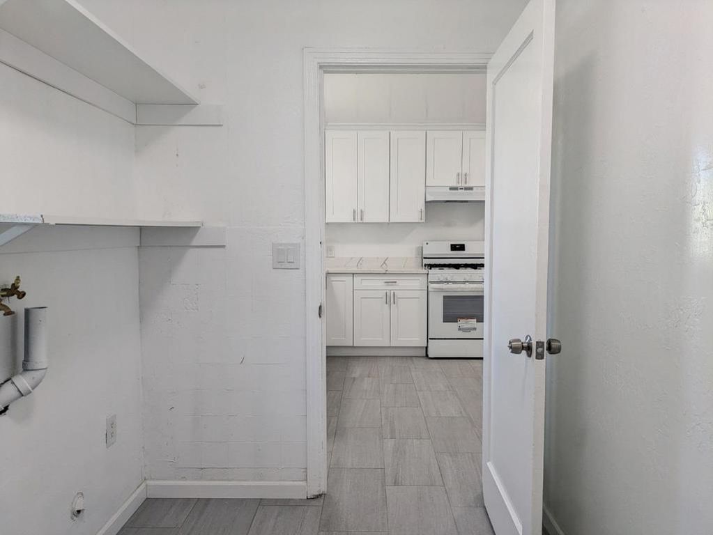 Image 27 of property listing at 194 S 24th Street, San Jose, CA 95116