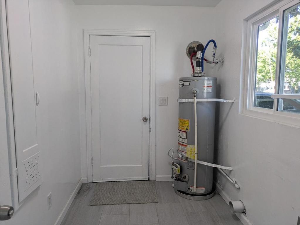Image 28 of property listing at 194 S 24th Street, San Jose, CA 95116