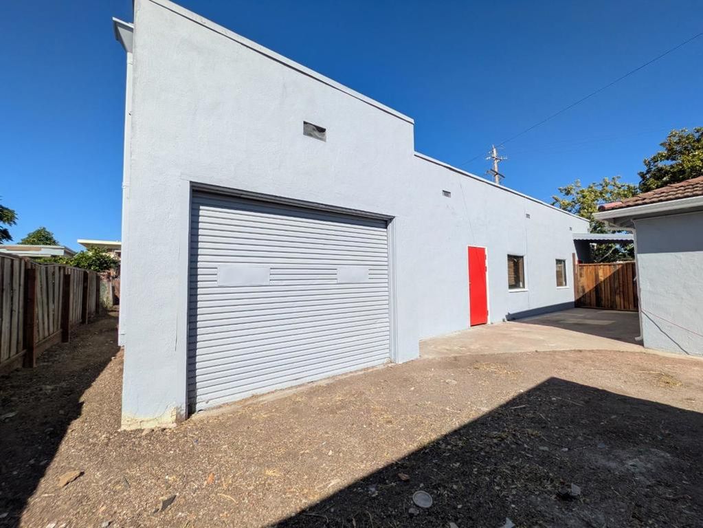 Image 36 of property listing at 194 S 24th Street, San Jose, CA 95116