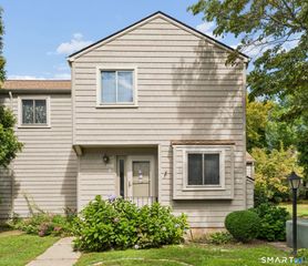 110 Fiddler Green Road D, Stratford, CT 06614