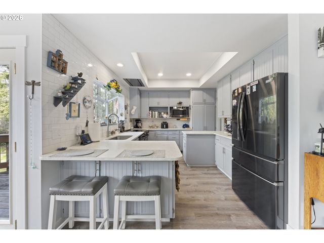 89042 W RANDOLPH Ln, Bandon, OR 97411