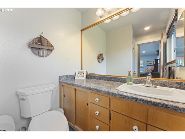 89042 W RANDOLPH Ln, Bandon, OR 97411