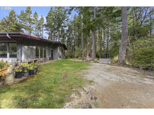 89042 W RANDOLPH Ln, Bandon, OR 97411