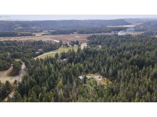 89042 W RANDOLPH Ln, Bandon, OR 97411