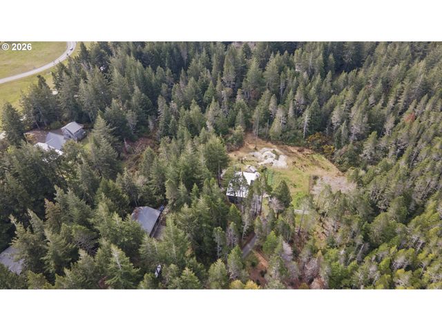 89042 W RANDOLPH Ln, Bandon, OR 97411