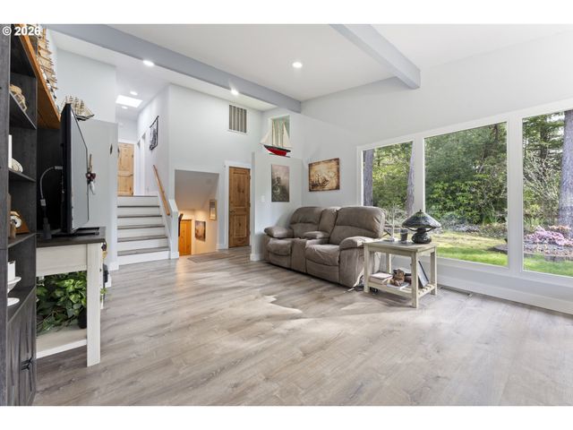 89042 W RANDOLPH Ln, Bandon, OR 97411