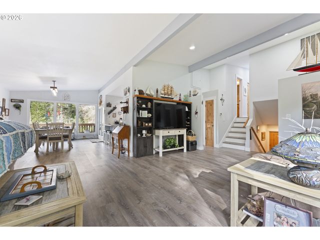 89042 W RANDOLPH Ln, Bandon, OR 97411