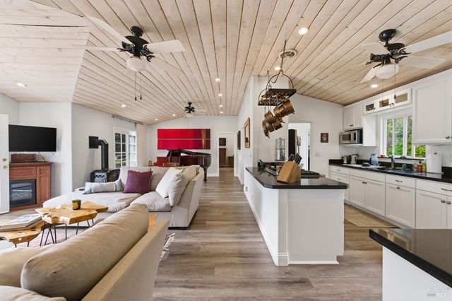 4405 Silverado Trl, Calistoga, CA 94515