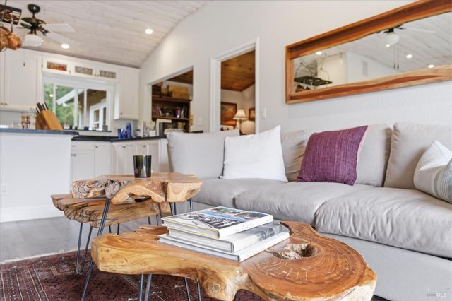 4405 Silverado Trl, Calistoga, CA 94515