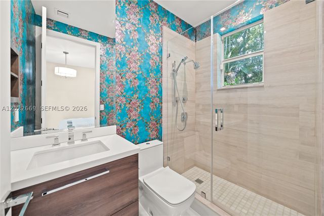 5700 SW 86th St, South Miami, FL 33143