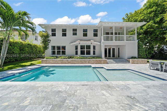 5700 SW 86th St, South Miami, FL 33143