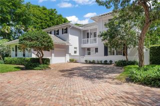 5700 SW 86th St, South Miami, FL 33143