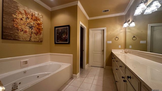 10642 Molly Ave, Baton Rouge, LA 70810