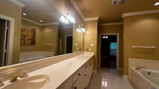 10642 Molly Ave, Baton Rouge, LA 70810