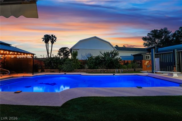 2877 South Buffalo Drive, Las Vegas, NV 89117