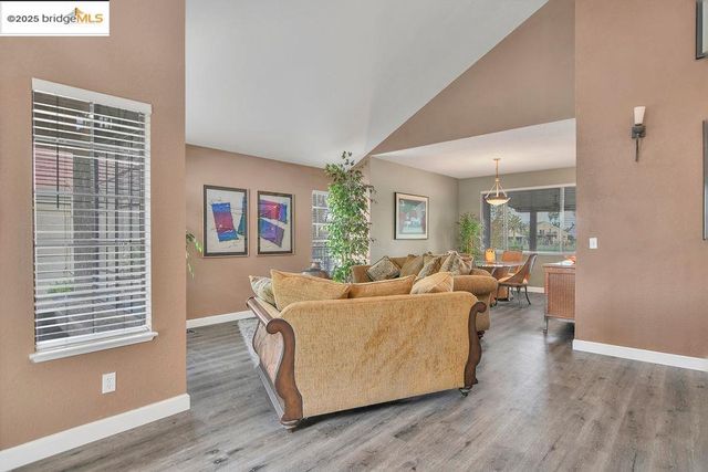 1915 Edgeview Way, Discovery Bay, CA 94505