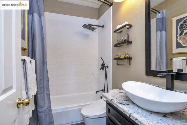 1915 Edgeview Way, Discovery Bay, CA 94505