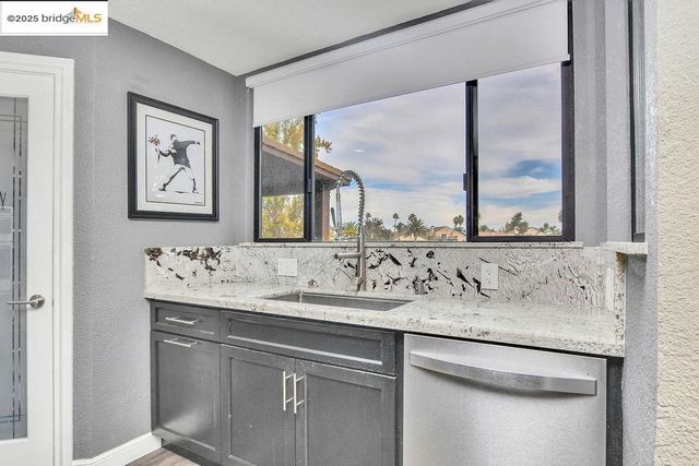 1915 Edgeview Way, Discovery Bay, CA 94505