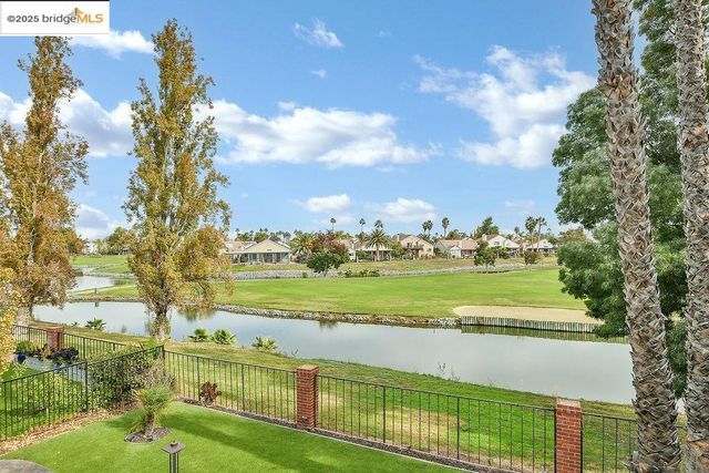 1915 Edgeview Way, Discovery Bay, CA 94505