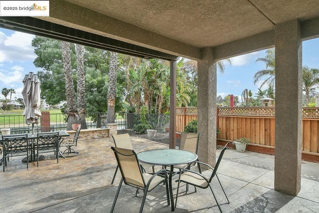1915 Edgeview Way, Discovery Bay, CA 94505