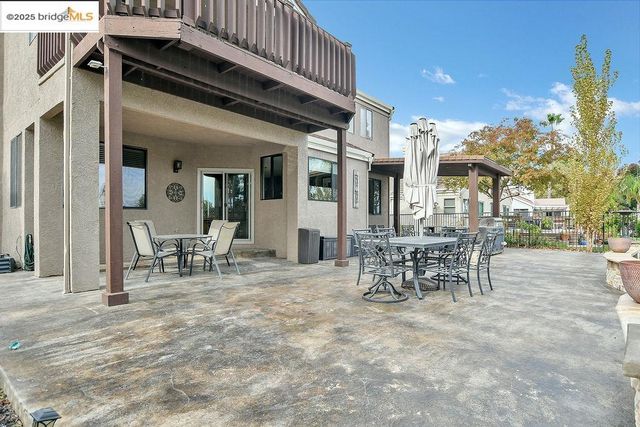 1915 Edgeview Way, Discovery Bay, CA 94505