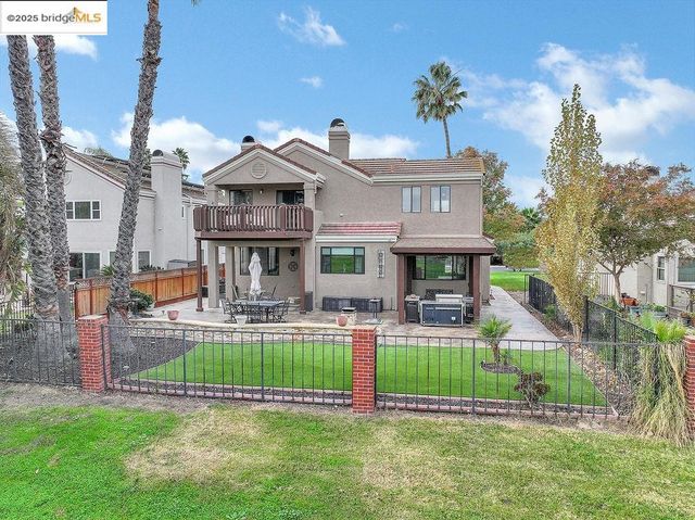 1915 Edgeview Way, Discovery Bay, CA 94505