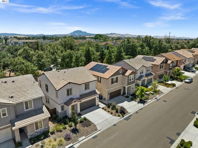 281 Agata Way, Oakley, CA 94561