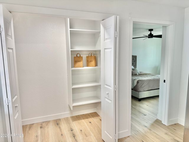 215 S 82ND Way, Mesa, AZ 85208