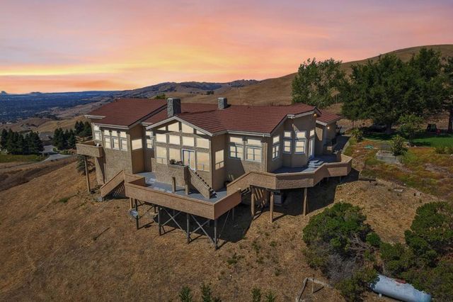 4014 Higuera Highland Lane, San Jose, CA 95148