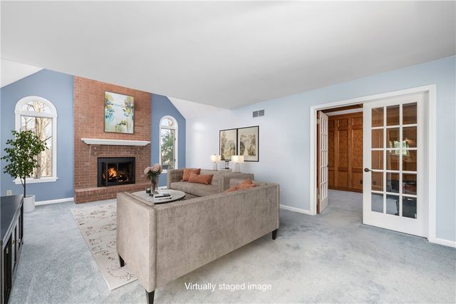 119 Blazing Star Dr, Penn Twp, PA 16002