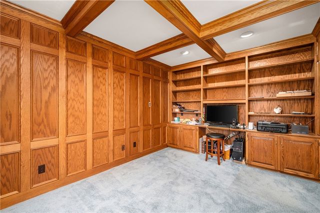 119 Blazing Star Dr, Penn Twp, PA 16002