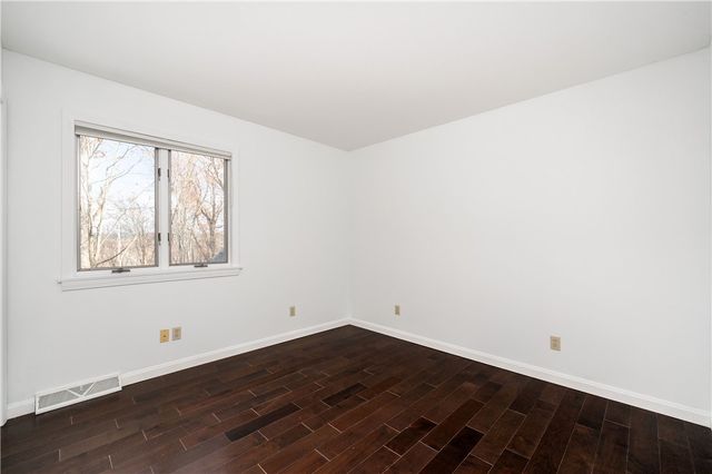 119 Blazing Star Dr, Penn Twp, PA 16002