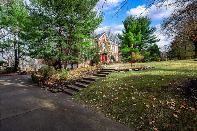 119 Blazing Star Dr, Penn Twp, PA 16002