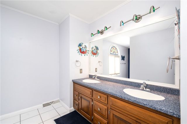 119 Blazing Star Dr, Penn Twp, PA 16002