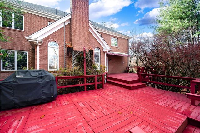 119 Blazing Star Dr, Penn Twp, PA 16002