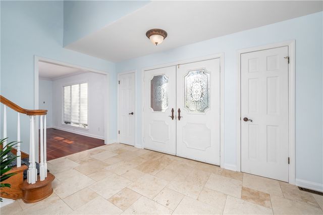 119 Blazing Star Dr, Penn Twp, PA 16002