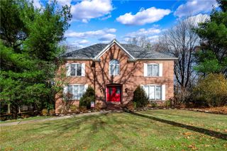 119 Blazing Star Dr, Penn Twp, PA 16002