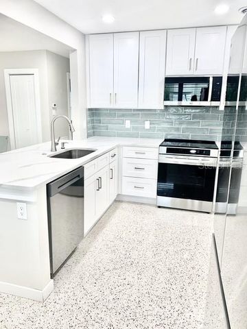 2472 CORONADO WAY, Dunedin, FL 34698