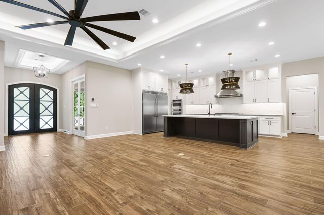 7111 Lorna Road, Montgomery, TX 77316