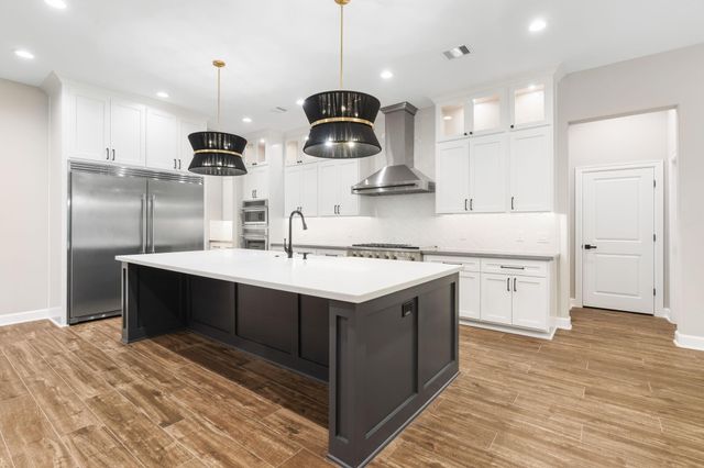 7111 Lorna Road, Montgomery, TX 77316