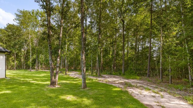 7111 Lorna Road, Montgomery, TX 77316